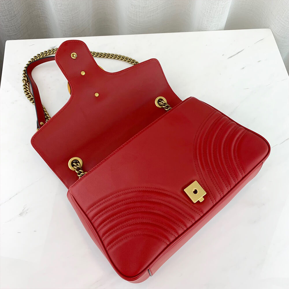 GG Marmont medium matelasse shoulder bag