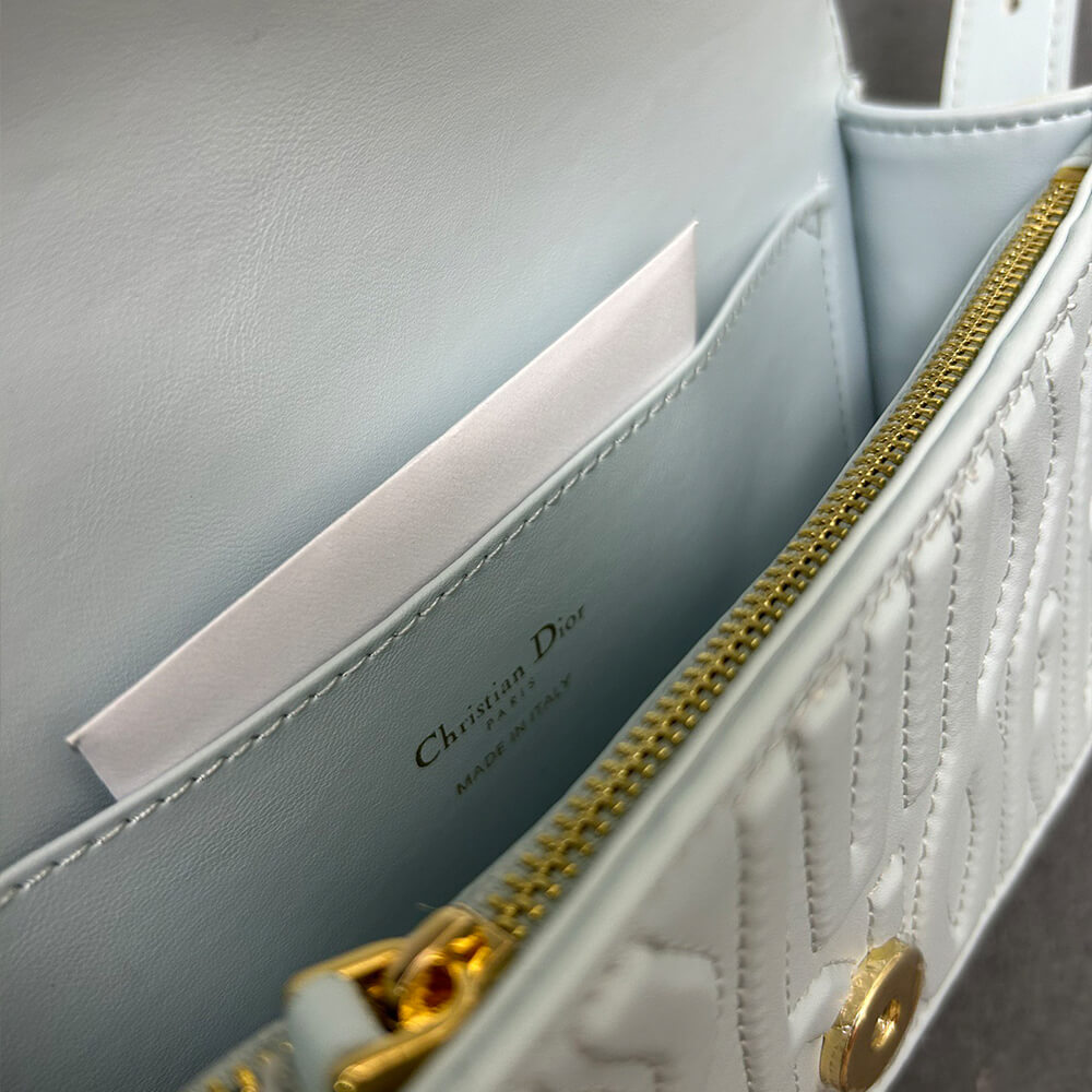 miss D*or flap bag