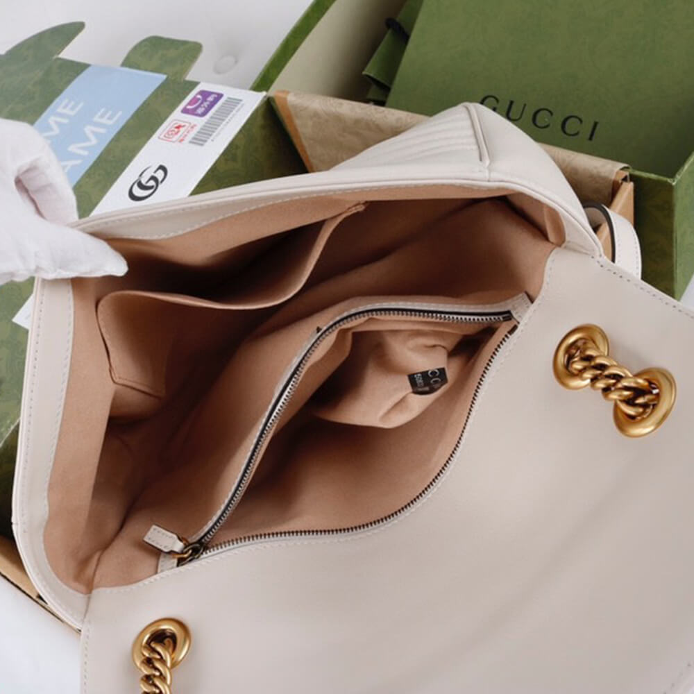GG Marmont medium matelasse shoulder bag