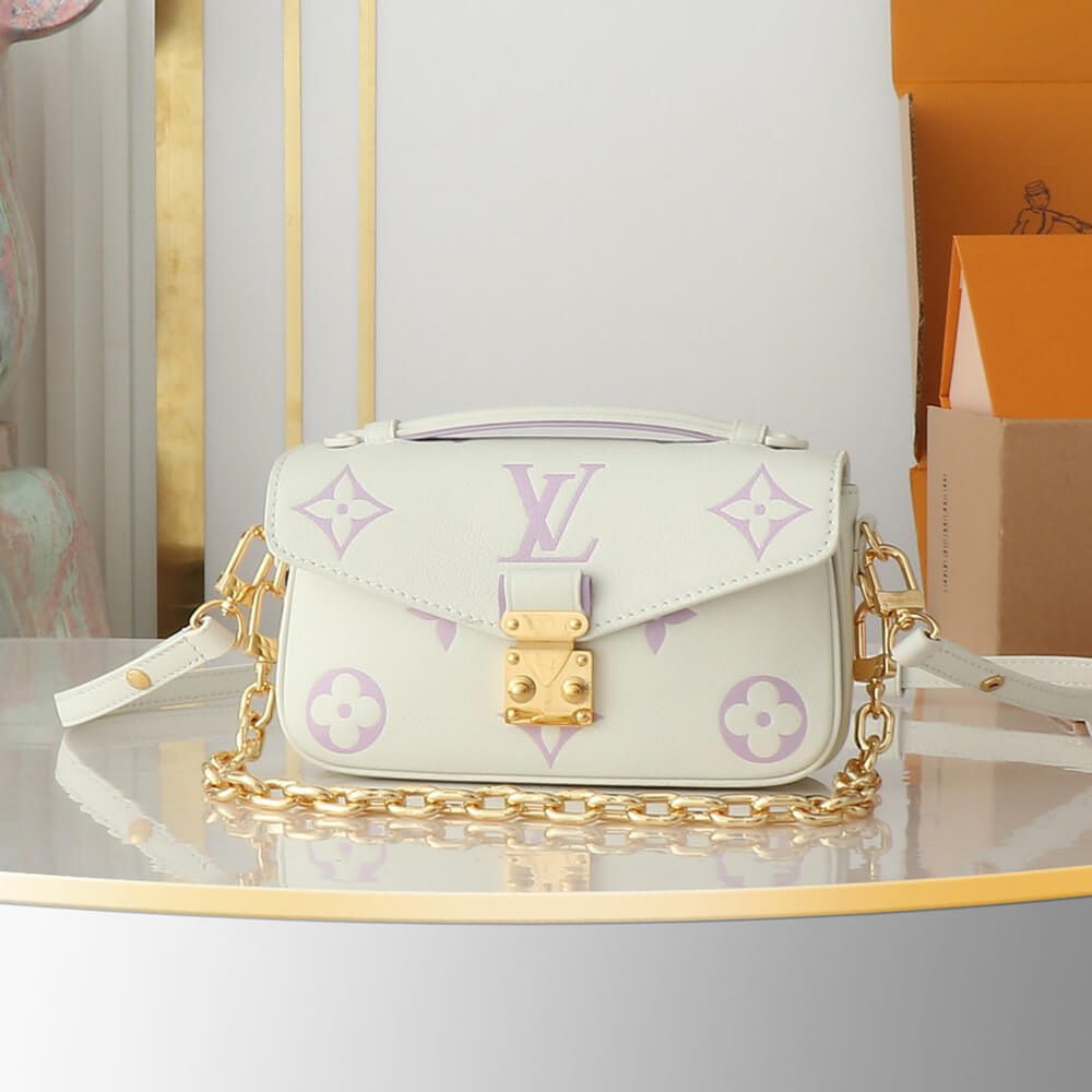 LV Pochette Metis East West