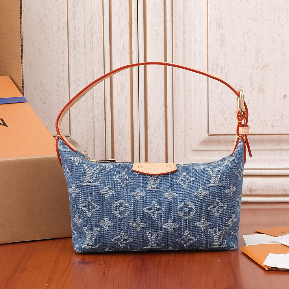 LV Hills Pochette