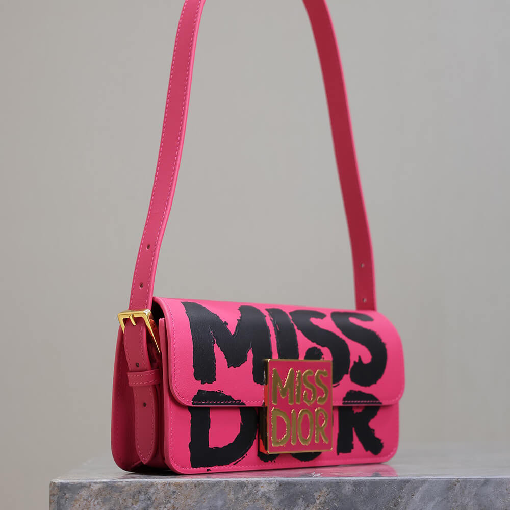 miss D*or flap bag