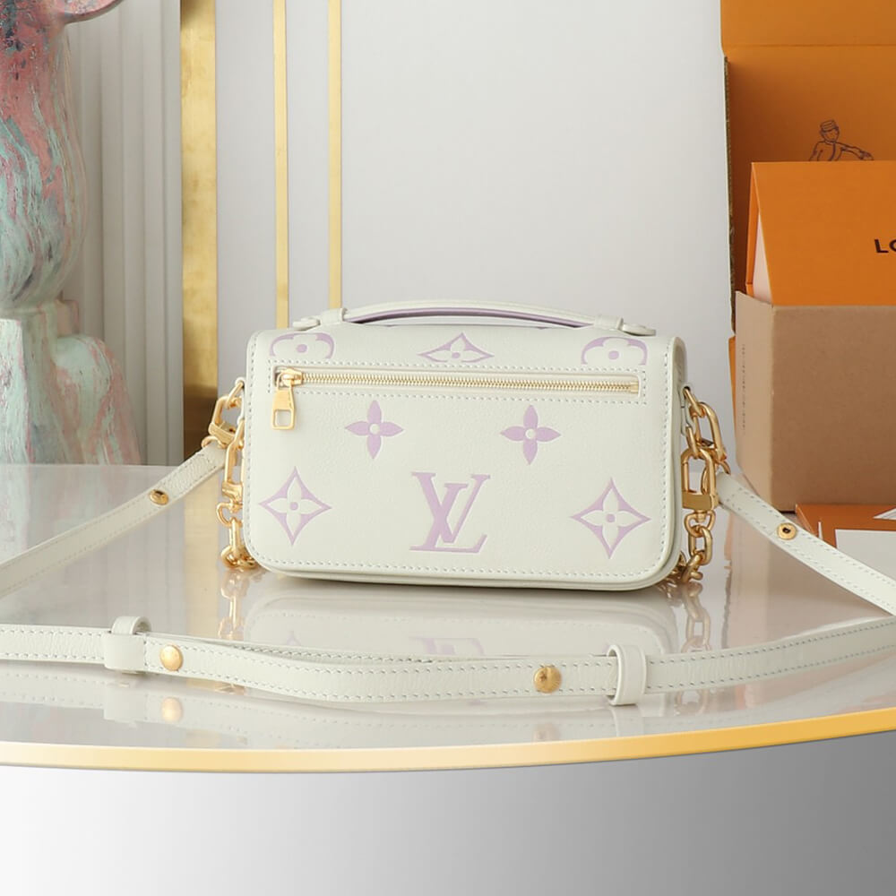 LV Pochette Metis East West