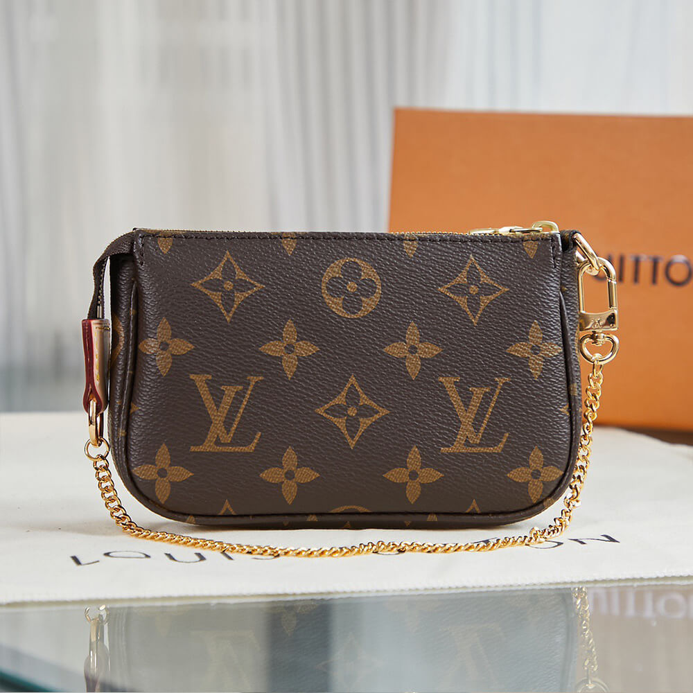 LV Mini Pochette Accessoires