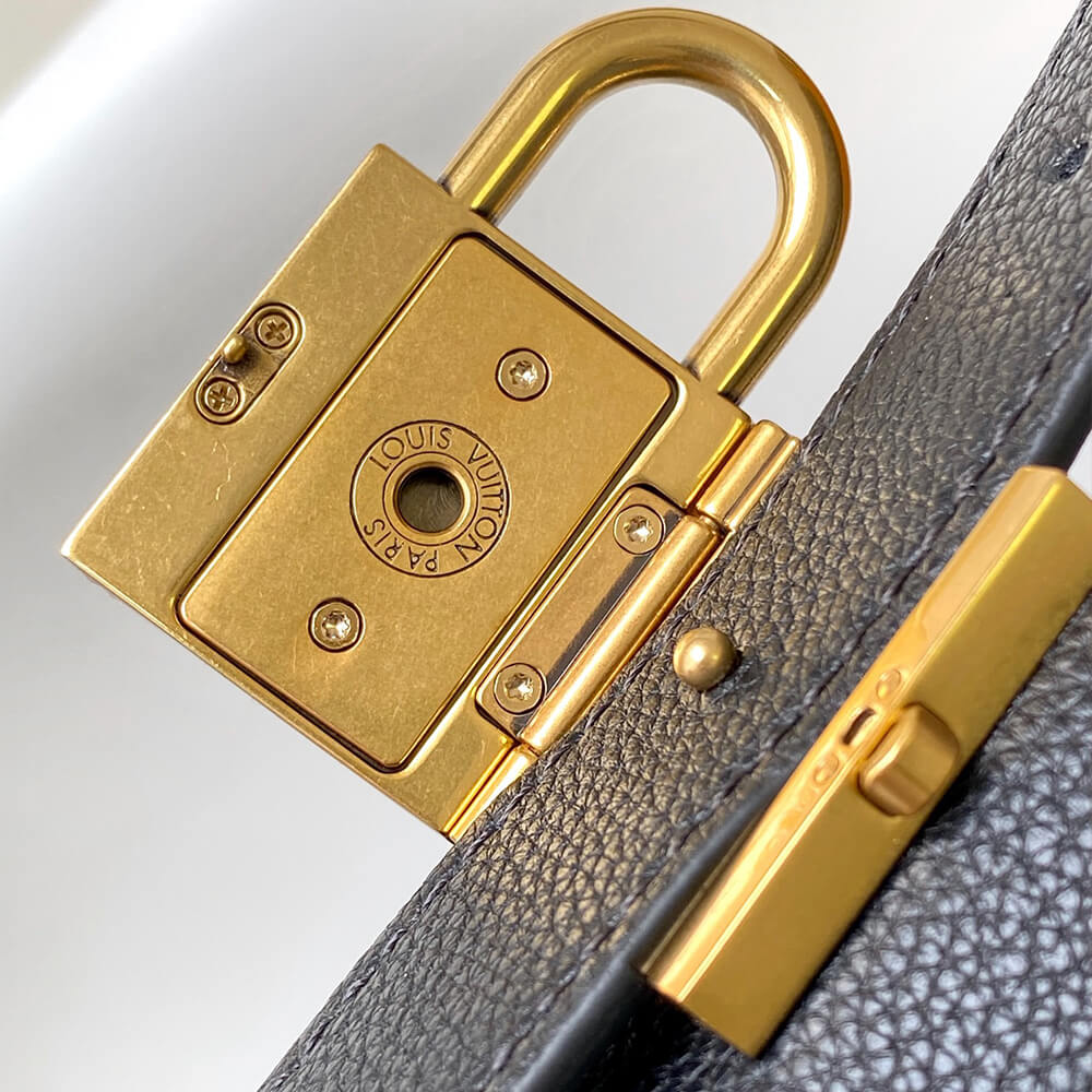 LV Low Key Hobo MM(high-end grade)