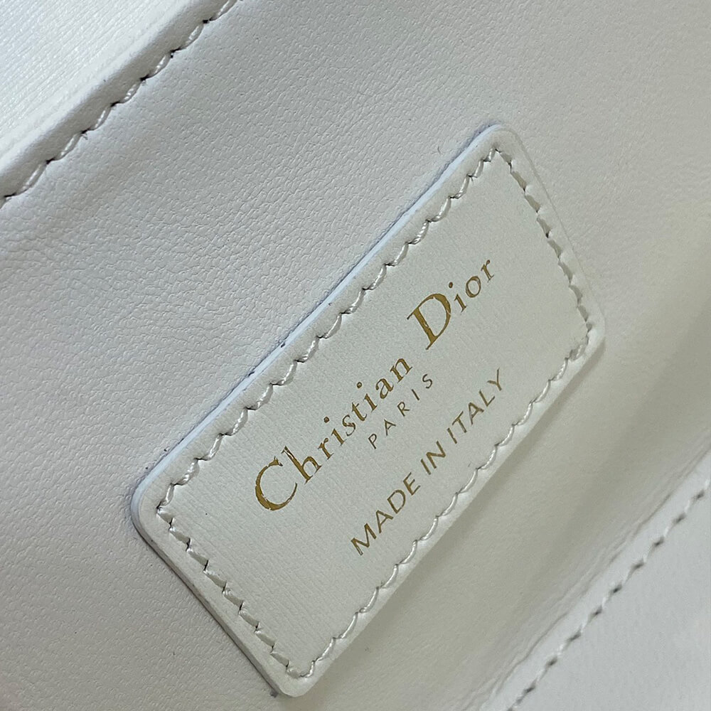 Small 30 Montaigne Avenue Top Handle Bag