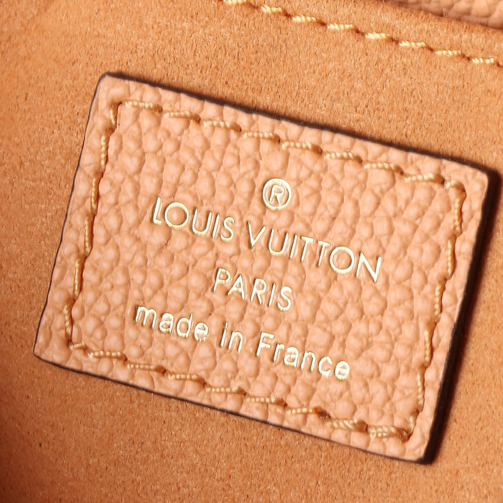 LV Pochette Metis East West