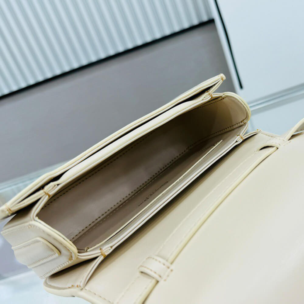 Medium 30 Montaigne Avenue Top Handle Bag