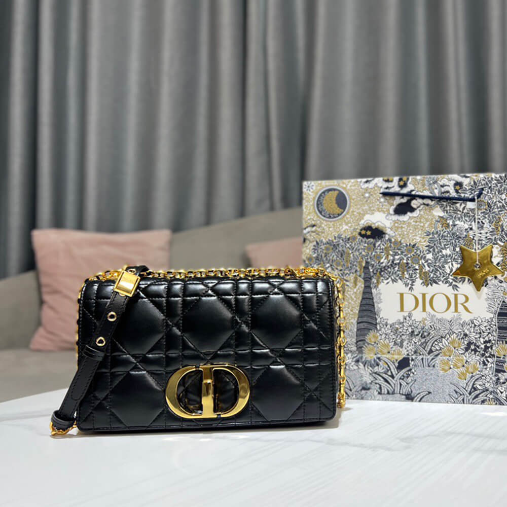 medium D*or caro bag