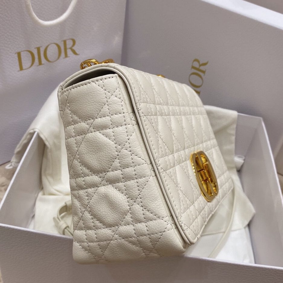medium D*or caro bag