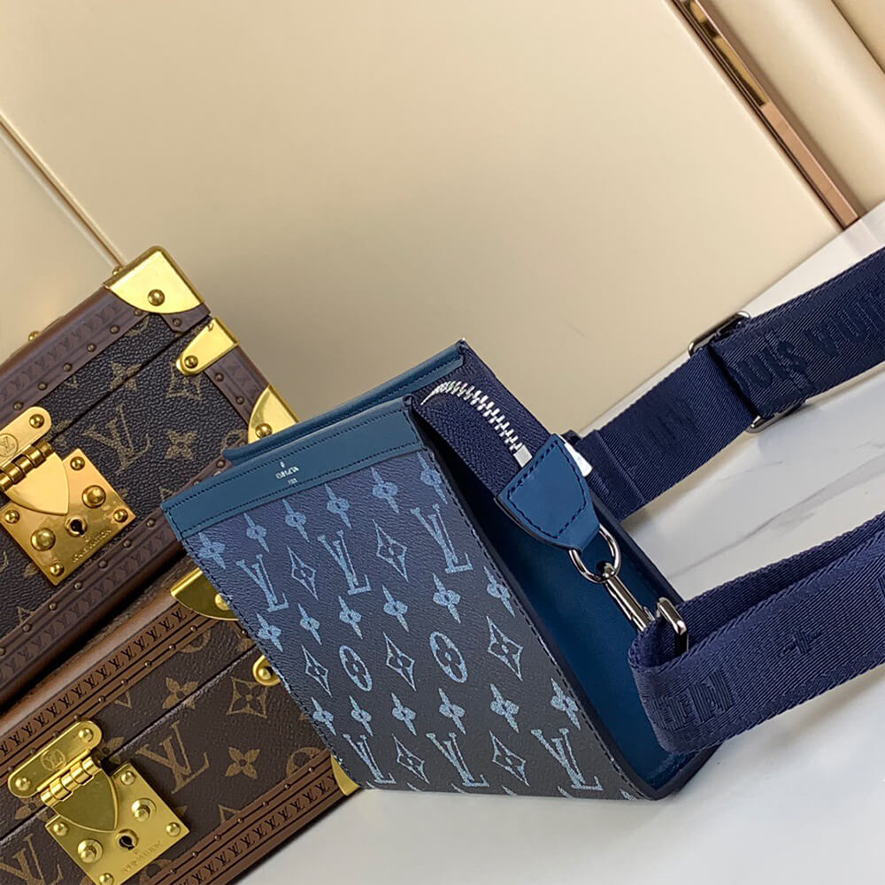 LV Gaston Wearable Wallet(HIGH-END GRADE)