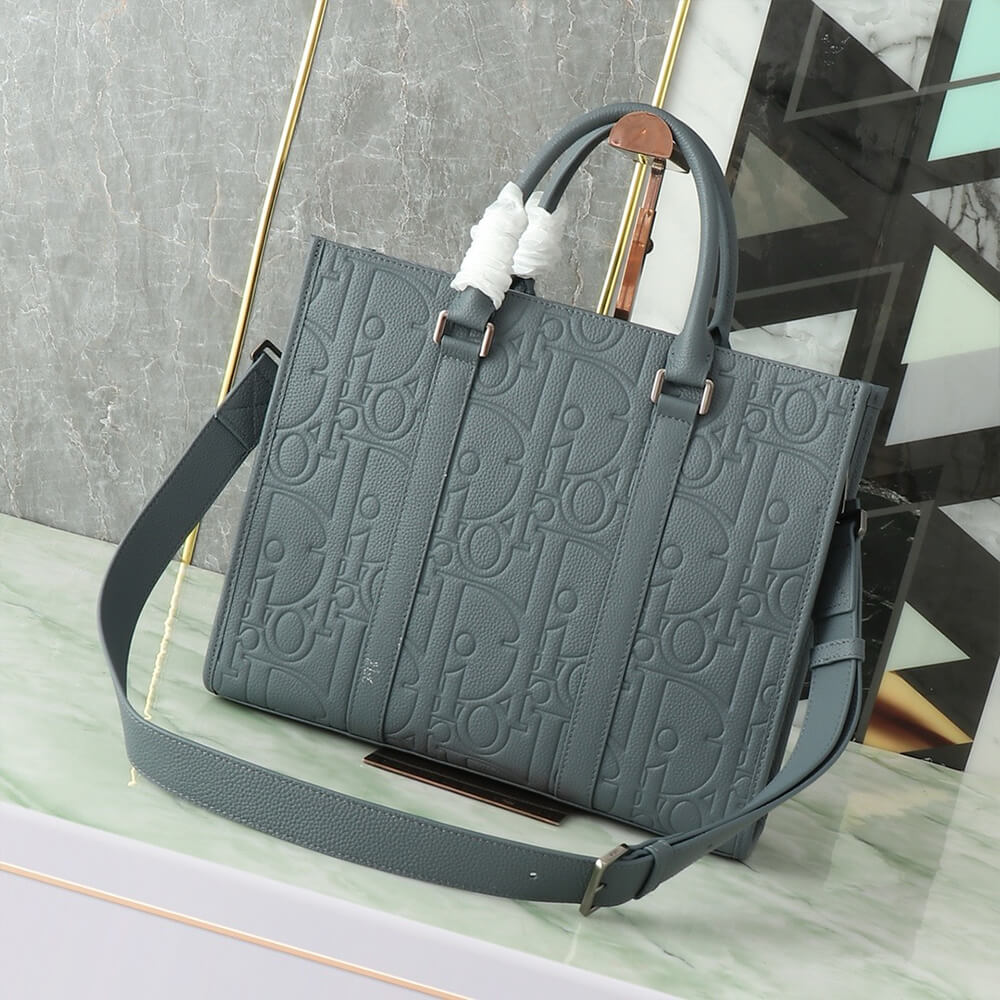 D*or medium east-west tote bag