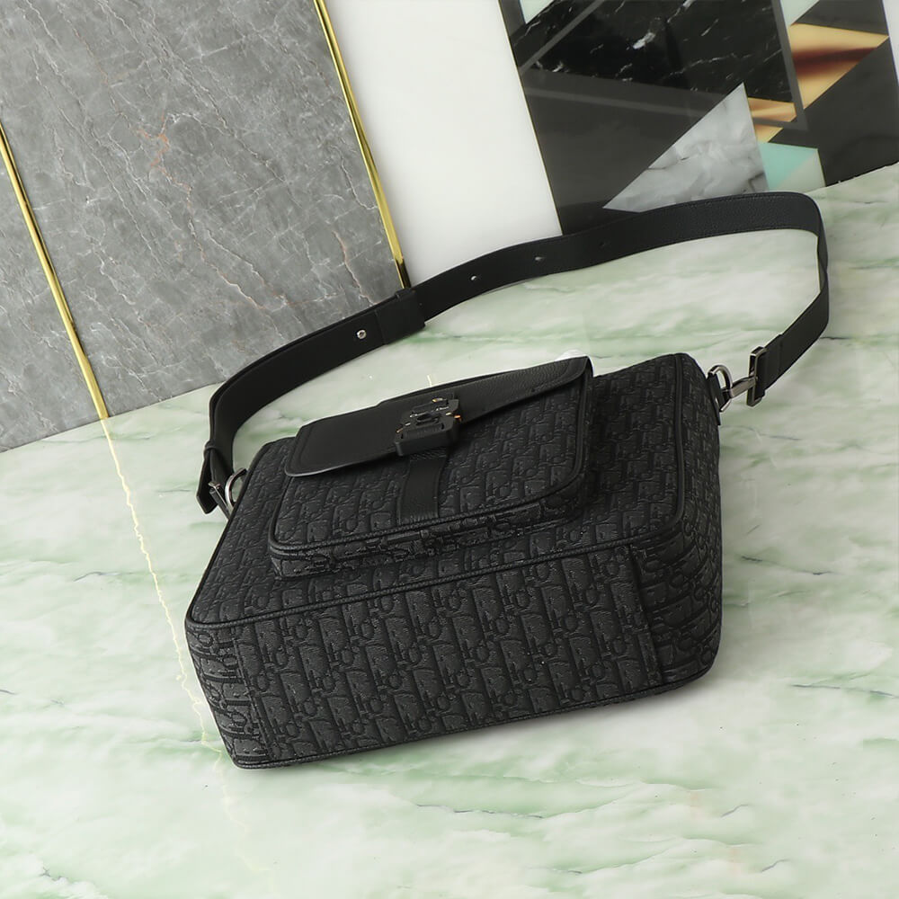 D*or saddle tote bag