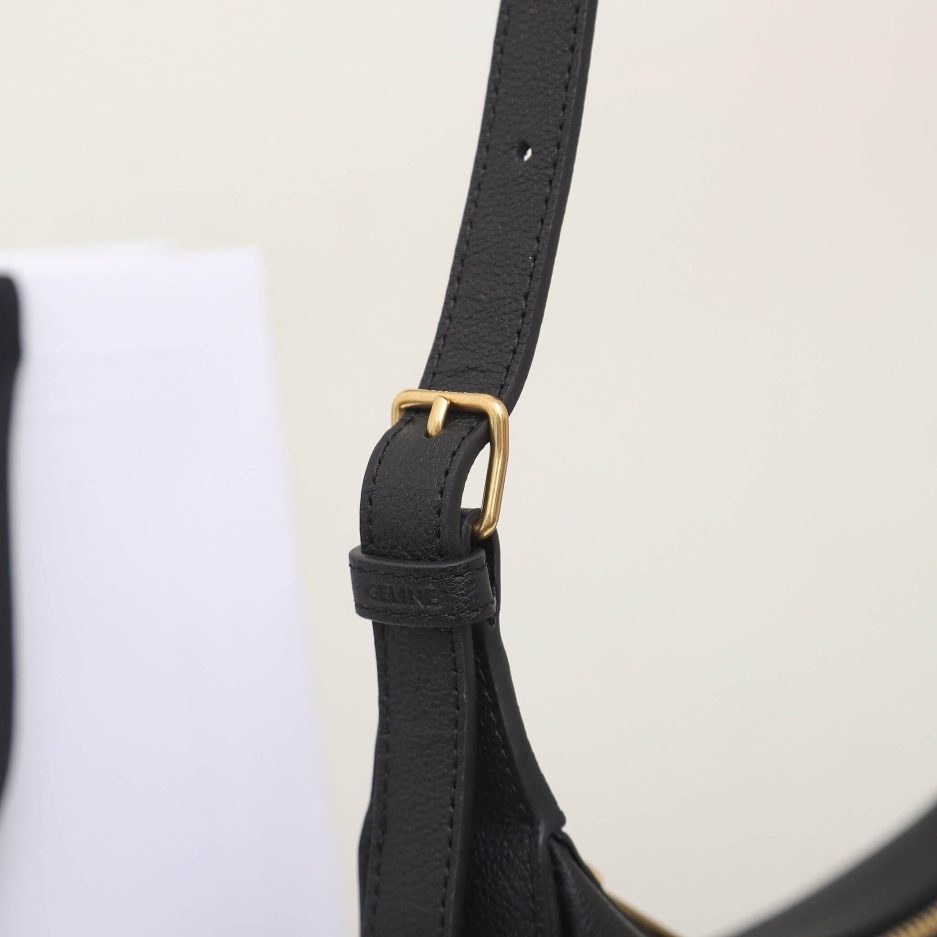 Ce**e heloÏse triomphe small bag in soft calfskin
