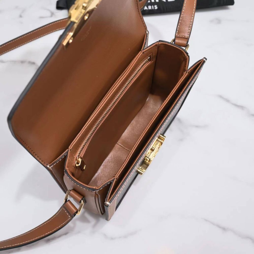 Teen Triomphe Bag in shiny calfskin