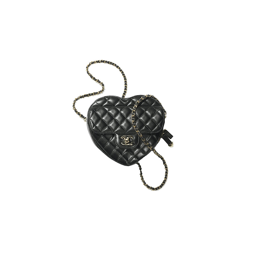 Ch*el 22s heart bag