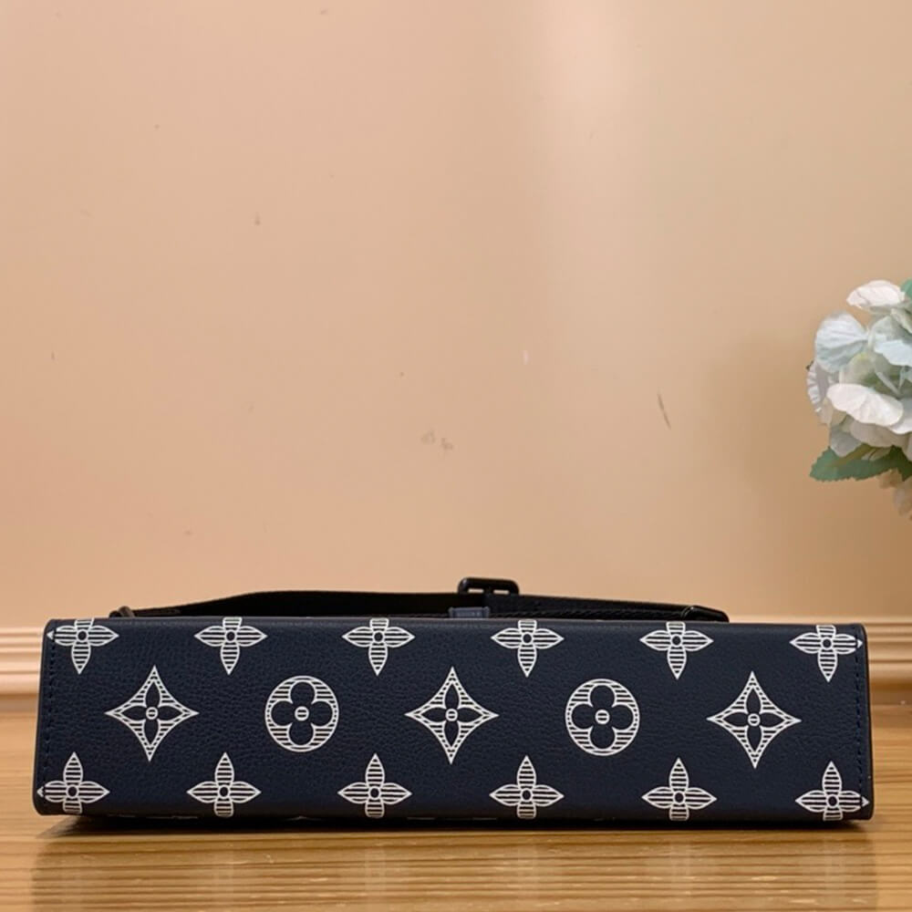 LV Gaston Wearable Wallet(HIGH-END GRADE)