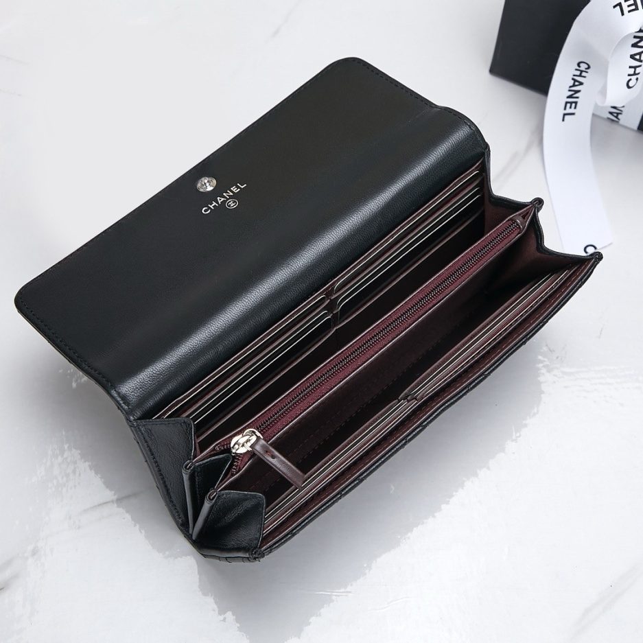 Ch*el classic long wallet