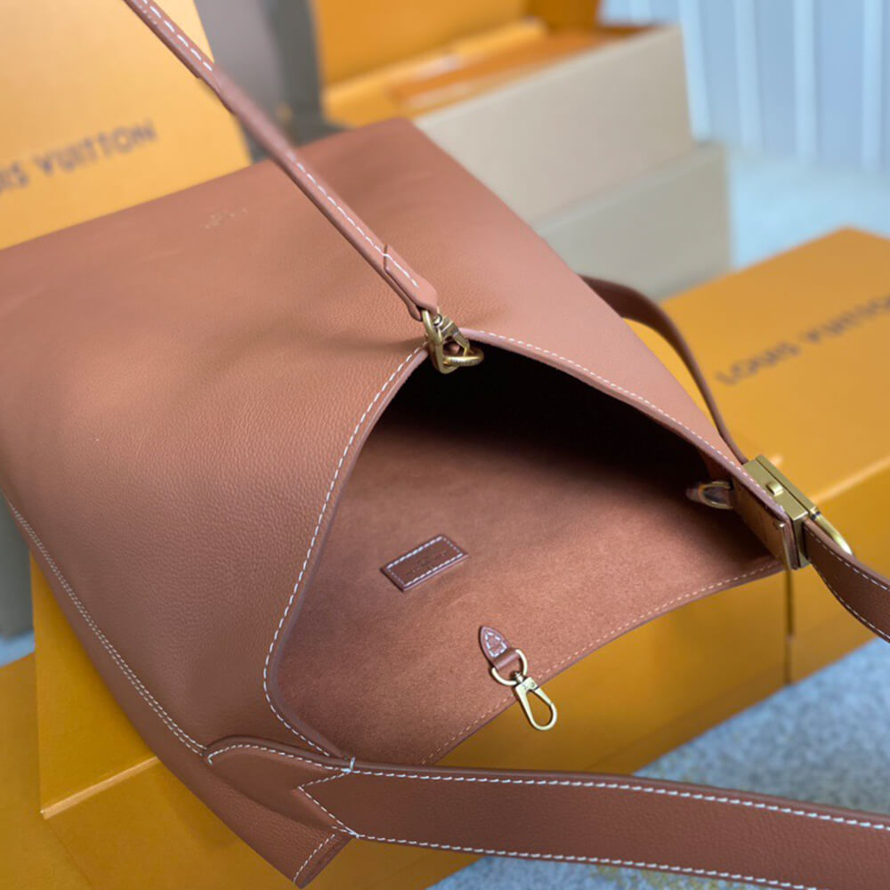 LV Low Key Hobo MM(high-end grade)